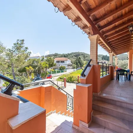 Апартаменты Giannis 6 *