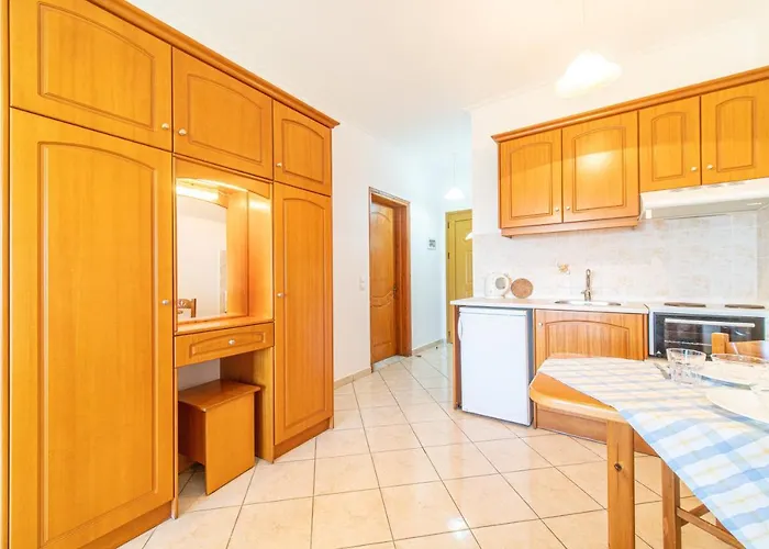 Giannis 6 * Ариллас